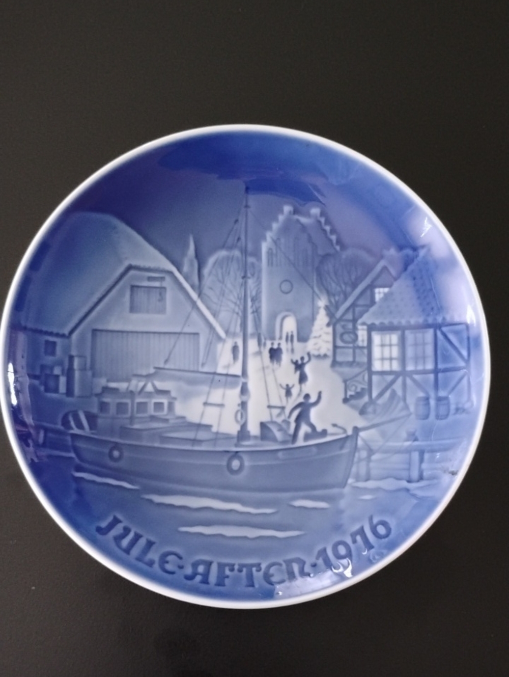 1976 Bing & Grondahl Jule Aften Christmas Welcome Collectible Porcelain Plate 7"